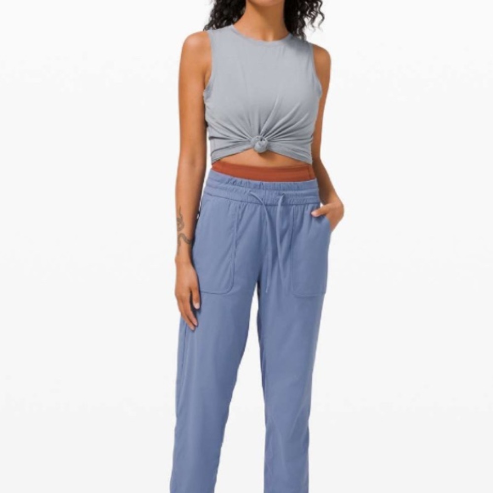 Lululemon Beyond the Studio Crop Water Drop New Size 6